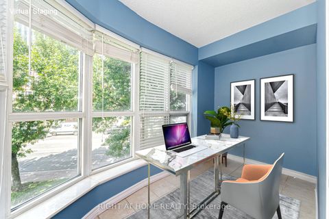 Photo 12 at 219 - 600 Queens Quay, Waterfront Communities C1, Toronto