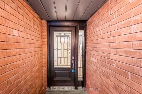 Photo 3 at 91 O'shaughnessy Crescent, Holly, Barrie