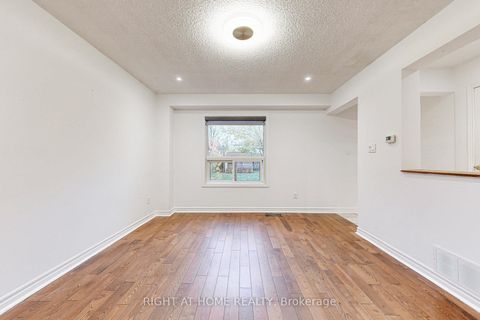 Photo 11 at 91 O'shaughnessy Crescent, Holly, Barrie