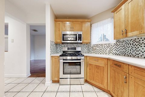 Photo 15 at 91 O'shaughnessy Crescent, Holly, Barrie