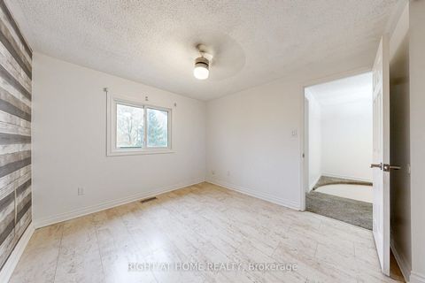 Photo 28 at 91 O'shaughnessy Crescent, Holly, Barrie