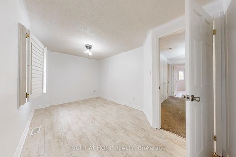 Photo 31 at 91 O'shaughnessy Crescent, Holly, Barrie