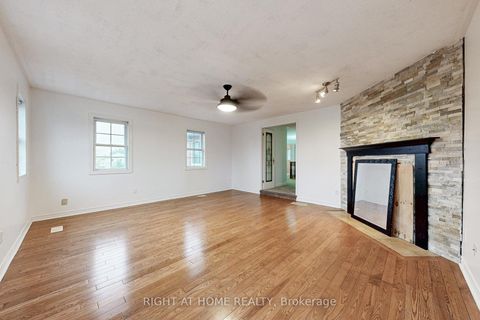 Photo 39 at 91 O'shaughnessy Crescent, Holly, Barrie