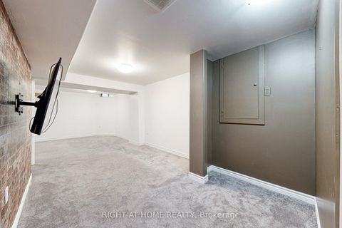 Photo 41 at 91 O'shaughnessy Crescent, Holly, Barrie