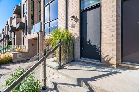 Photo 2 at 22 Pony Farm Drive, Richview, Toronto