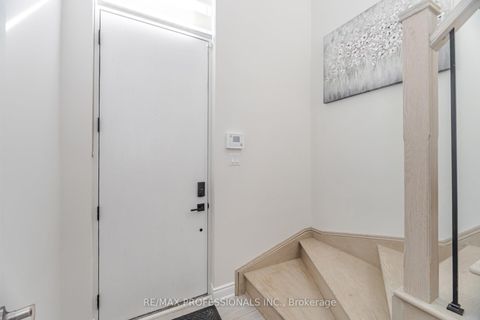 Photo 3 at 22 Pony Farm Drive, Richview, Toronto