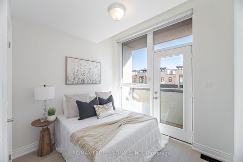 Photo 23 at 22 Pony Farm Drive, Richview, Toronto