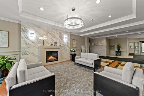 Photo 5 at 304 - 11 Townsgate Drive, Yorkhill, Vaughan