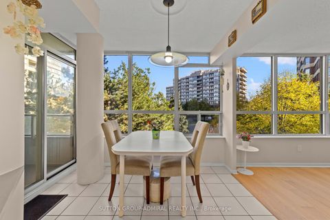 Photo 20 at 304 - 11 Townsgate Drive, Yorkhill, Vaughan