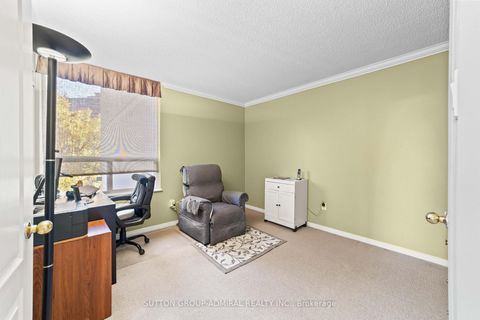 Photo 30 at 304 - 11 Townsgate Drive, Yorkhill, Vaughan