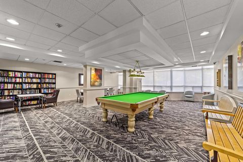 Photo 41 at 304 - 11 Townsgate Drive, Yorkhill, Vaughan