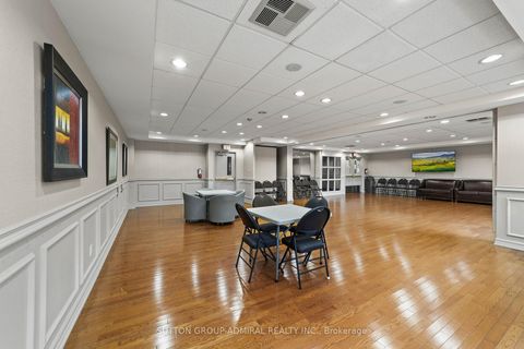 Photo 42 at 304 - 11 Townsgate Drive, Yorkhill, Vaughan