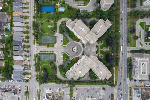 Photo 46 at 304 - 11 Townsgate Drive, Yorkhill, Vaughan