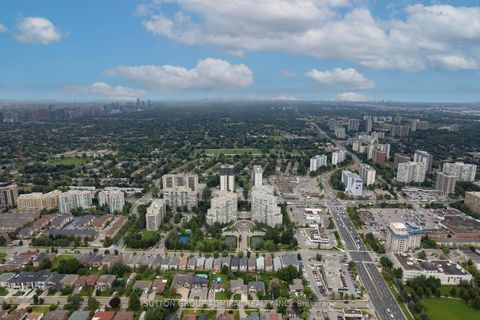 Photo 47 at 304 - 11 Townsgate Drive, Yorkhill, Vaughan