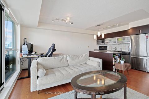 Photo 3 at 2105 - 80 Western Battery Road, Niagara, Toronto