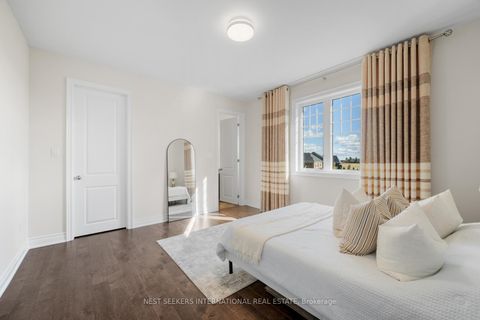 Photo 19 at 12 Albert Hill Court, Nobleton, King