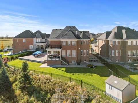 Photo 33 at 12 Albert Hill Court, Nobleton, King