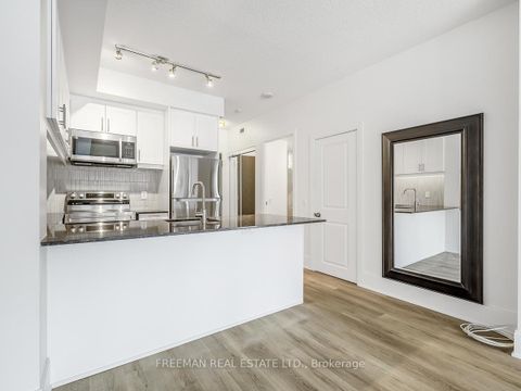 Photo 10 at 618 - 560 Front Street, Waterfront Communities C1, Toronto