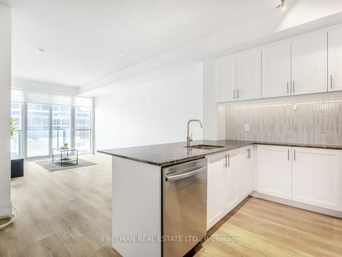 Photo 13 at 618 - 560 Front Street, Waterfront Communities C1, Toronto