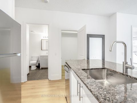 Photo 14 at 618 - 560 Front Street, Waterfront Communities C1, Toronto