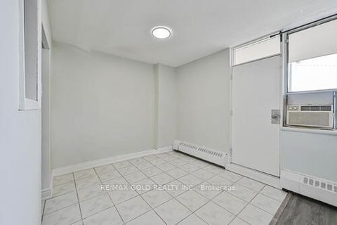 Photo 18 at 207 - 60 Stevenson Road, Jamestown, Toronto