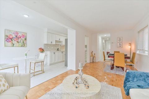 Photo 8 at 7 Via Cassia Drive, Amesbury, Toronto