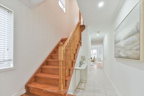 Photo 18 at 7 Via Cassia Drive, Amesbury, Toronto