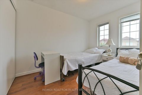 Photo 27 at 7 Via Cassia Drive, Amesbury, Toronto