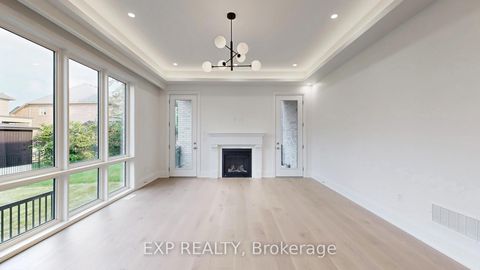 Photo 10 at 38 Deanna Court, Vellore Village, Vaughan