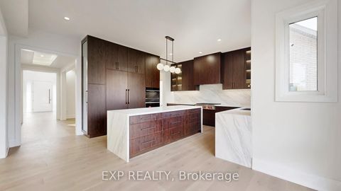 Photo 15 at 38 Deanna Court, Vellore Village, Vaughan