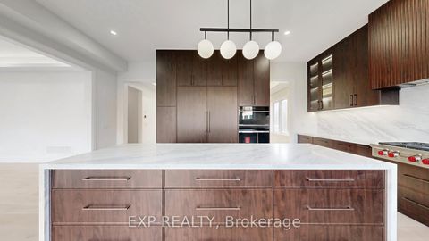 Photo 17 at 38 Deanna Court, Vellore Village, Vaughan