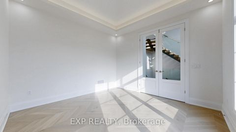 Photo 20 at 38 Deanna Court, Vellore Village, Vaughan