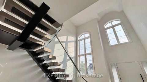 Photo 25 at 38 Deanna Court, Vellore Village, Vaughan