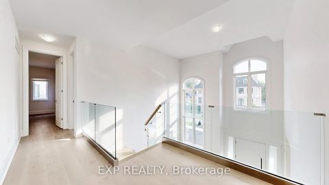 Photo 28 at 38 Deanna Court, Vellore Village, Vaughan