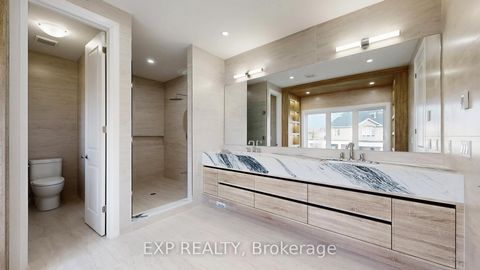 Photo 31 at 38 Deanna Court, Vellore Village, Vaughan