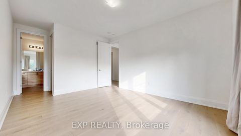 Photo 34 at 38 Deanna Court, Vellore Village, Vaughan