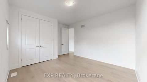 Photo 37 at 38 Deanna Court, Vellore Village, Vaughan