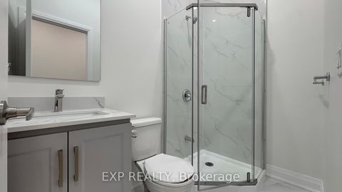 Photo 41 at 38 Deanna Court, Vellore Village, Vaughan