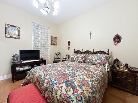 Photo 21 at 81 Argyle Street, Bellwoods, Toronto