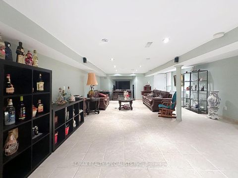 Photo 33 at 81 Argyle Street, Bellwoods, Toronto