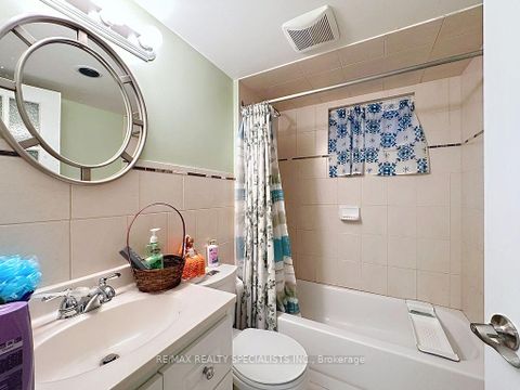 Photo 37 at 81 Argyle Street, Bellwoods, Toronto