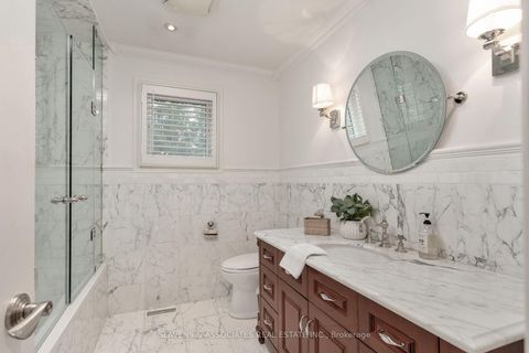 Photo 31 at 19 Holita Road, Newtonbrook West, Toronto