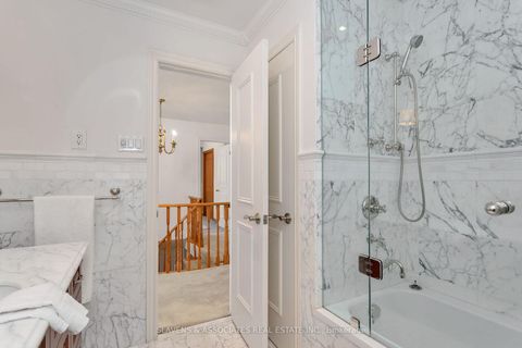 Photo 32 at 19 Holita Road, Newtonbrook West, Toronto