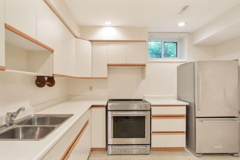 Photo 38 at 19 Holita Road, Newtonbrook West, Toronto