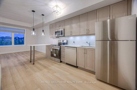 Photo 6 at 321 - 3078 Sixth Line, GO Glenorchy, Oakville