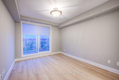 Photo 10 at 321 - 3078 Sixth Line, GO Glenorchy, Oakville