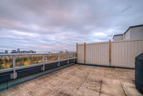 Photo 16 at 321 - 3078 Sixth Line, GO Glenorchy, Oakville