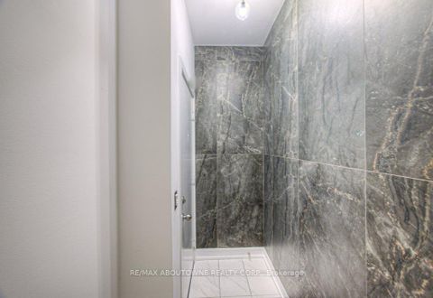 Photo 18 at 321 - 3078 Sixth Line, GO Glenorchy, Oakville