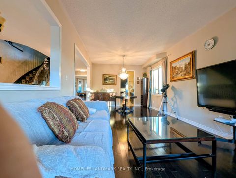 Photo 9 at 75 Pointon Street, Bayview Northeast, Aurora