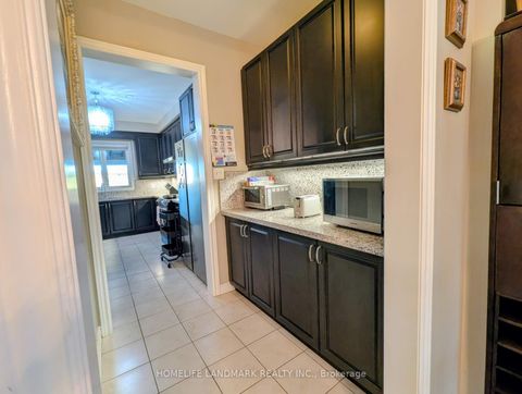 Photo 10 at 75 Pointon Street, Bayview Northeast, Aurora